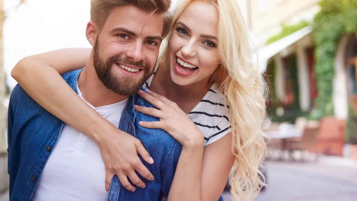 Finding Love in a Busy Metropolis : The Role of a Matchmaker
